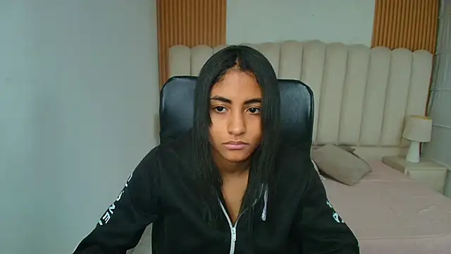 shaneelle online show from 2, 3, 2026