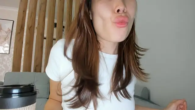 Yukisans online show from 2, 10, 2025