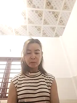 Sexy-ladyboobs20 online show from 5, 10, 2025