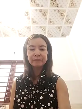 Sexy-ladyboobs20 online show from 18, 10, 2025