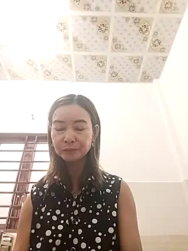 Sexy-ladyboobs20 online show from 27, 11, 2025