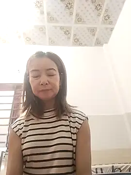 Sexy-ladyboobs20 online show from 13, 11, 2025