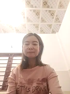 Sexy-ladyboobs20 online show from 3, 12, 2025