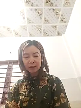 Sexy-ladyboobs20 online show from 9, 9, 2025