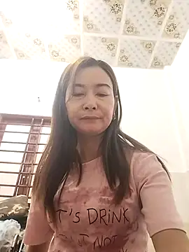 Sexy-ladyboobs20 online show from 23, 3, 2025