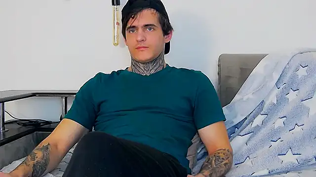 Snapshot of CarterCole chatting on 7, 1, 2026 CarterCole online show from 7, 1, 2026