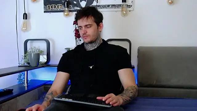 Snapshot of CarterCole chatting on 6, 3, 2025 CarterCole online show from 6, 3, 2025