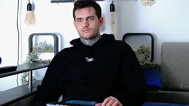 Snapshot of CarterCole chatting on 14, 3, 2025 CarterCole online show from 14, 3, 2025