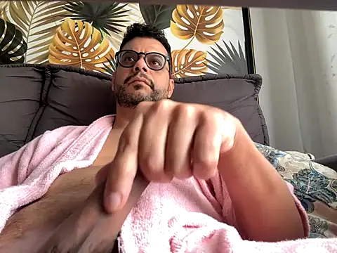HornyBeachBoyBR online show from 11, 6, 2026