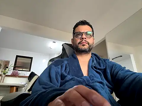 HornyBeachBoyBR online show from 20, 6, 2026