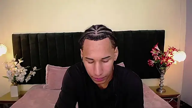 Snapshot of soft_attraction chatting on 17, 10, 2025 soft attraction online show from 17, 10, 2025