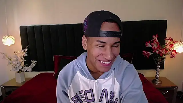 Snapshot of soft_attraction chatting on 7, 11, 2025 soft attraction online show from 7, 11, 2025