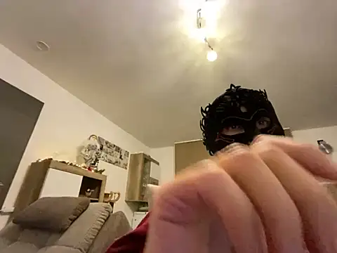 Marilou1983 online show from 23, 11, 2025