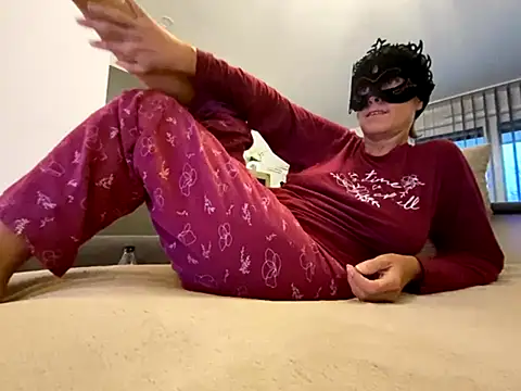 Marilou1983 online show from 22, 9, 2025