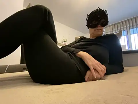 Marilou1983 online show from 31, 3, 2026