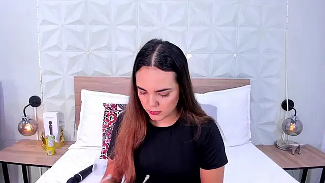 Snapshot of Stacey_white_ chatting on 3, 6, 2026 Stacey white online show from 3, 6, 2026
