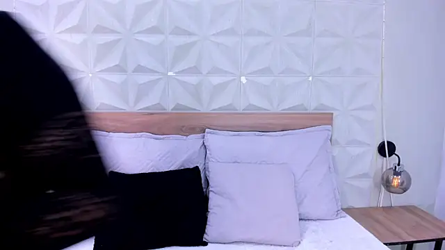 Stacey white  online show from 11, 3, 2026