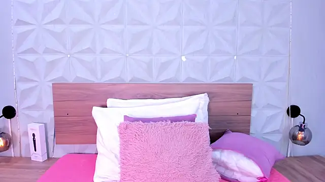 Stacey white  online show from 7, 2, 2026