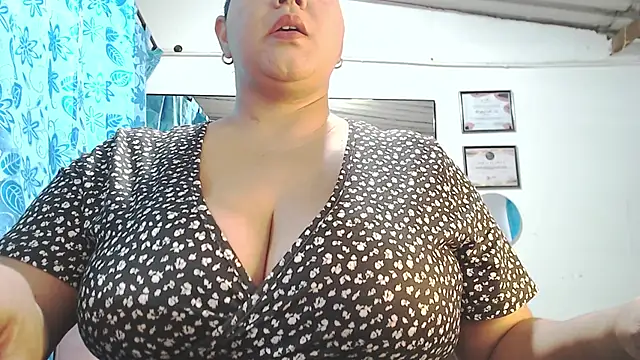 mia donatto369 online show from 22, 9, 2025