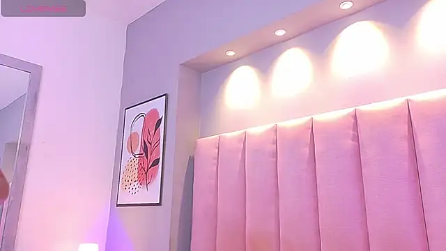 KeilyRoss online show from 23, 11, 2025