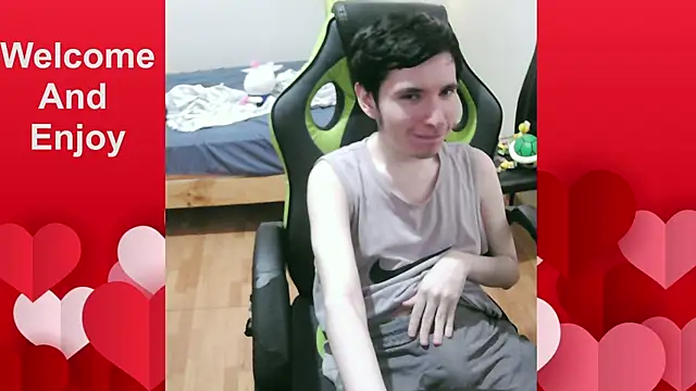 Twink martinboy online show from 21, 4, 2026