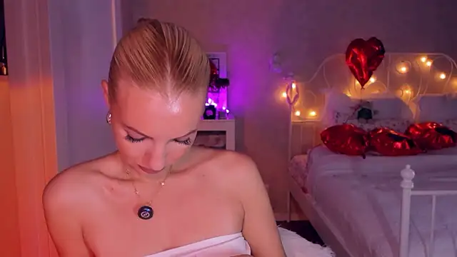 Snapshot of aestetick chatting on 25, 2, 2026 aestetick online show from 25, 2, 2026