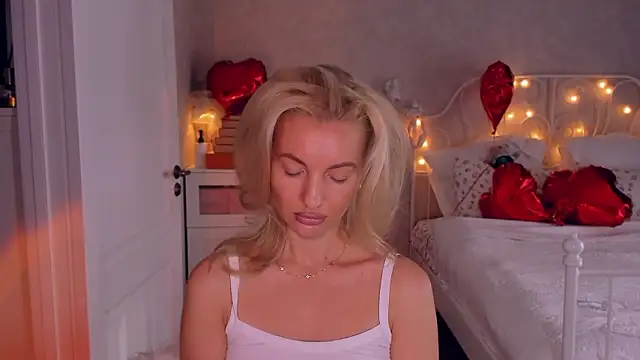 Snapshot of aestetick chatting on 27, 2, 2026 aestetick online show from 27, 2, 2026