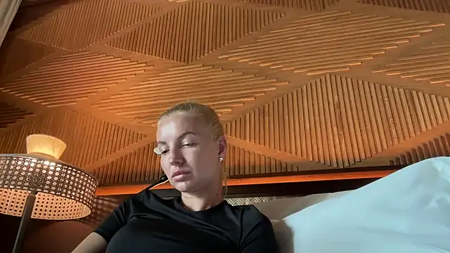 aestetick online show from 30, 11, 2025