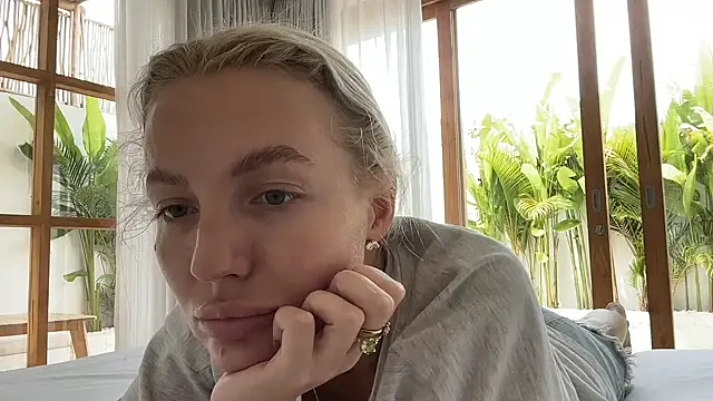 aestetick online show from 23, 11, 2025