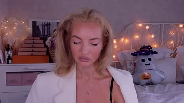 aestetick online show from 19, 10, 2025