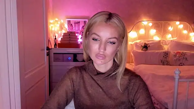 aestetick online show from 6, 11, 2025