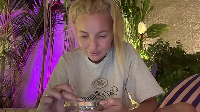 aestetick online show from 25, 11, 2025