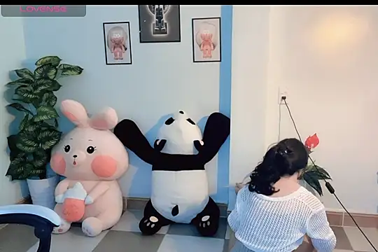  Aimy  online show from 1, 11, 2025