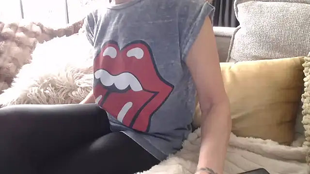 Snapshot of godinflower chatting on 20, 2, 2026 godinflower online show from 20, 2, 2026