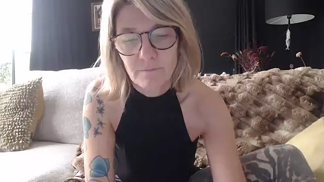 godinflower online show from 28, 10, 2025