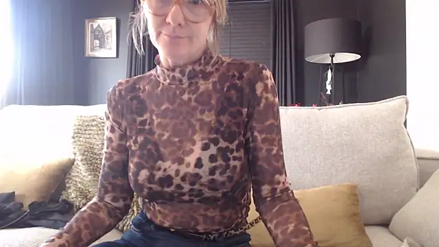 godinflower online show from 4, 3, 2025