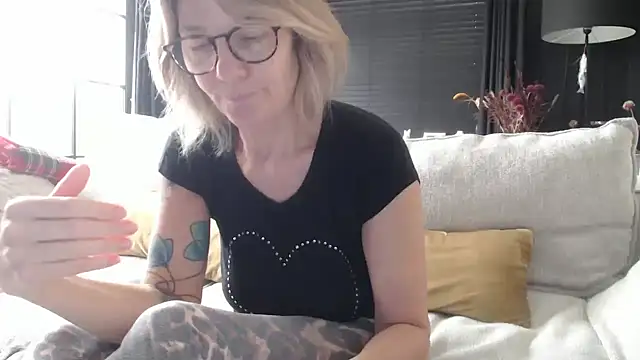 godinflower online show from 15, 9, 2025