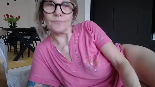 Snapshot of godinflower chatting on 18, 2, 2026 godinflower online show from 18, 2, 2026