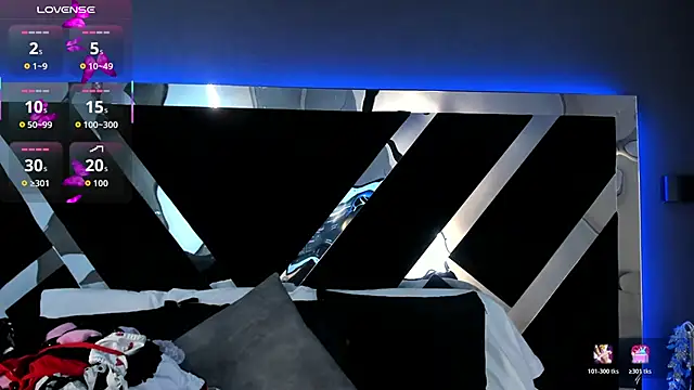 AmmyJones  online show from 18, 12, 2025