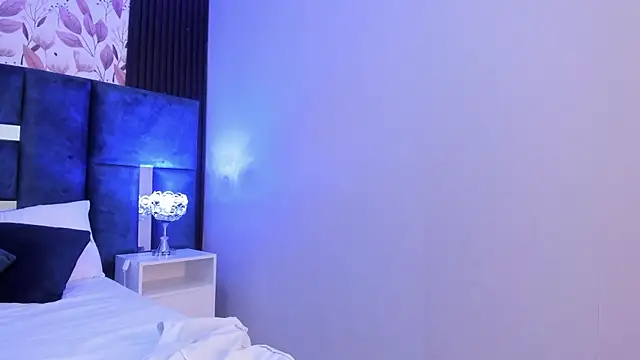 AmmyJones  online show from 7, 11, 2025