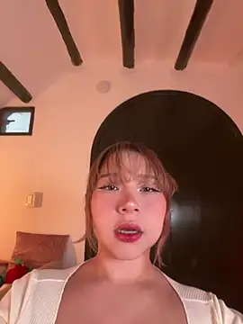 Snapshot of -SofiaCastillo- chatting on 19, 2, 2026 -SofiaCastillo- online show from 19, 2, 2026