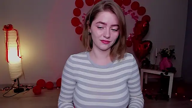 AidaPerry online show from 2, 3, 2025