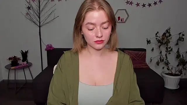 AidaPerry online show from 23, 12, 2024