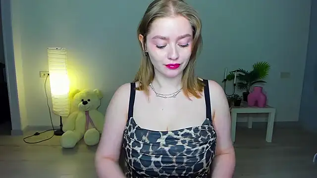 AidaPerry online show from 28, 9, 2025