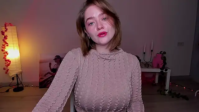 AidaPerry online show from 6, 2, 2025