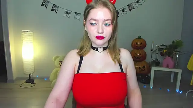 AidaPerry online show from 27, 10, 2025