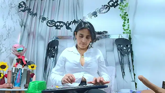  Marcela   online show from 30, 10, 2025