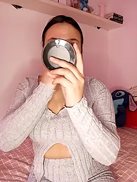 Juanamd1 online show from 6, 3, 2025