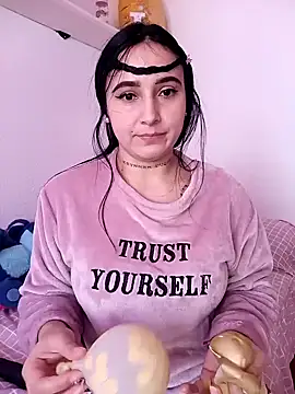 Juanamd1 online show from 5, 2, 2025