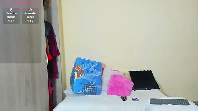 ValeryJohanson  online show from 4, 4, 2026